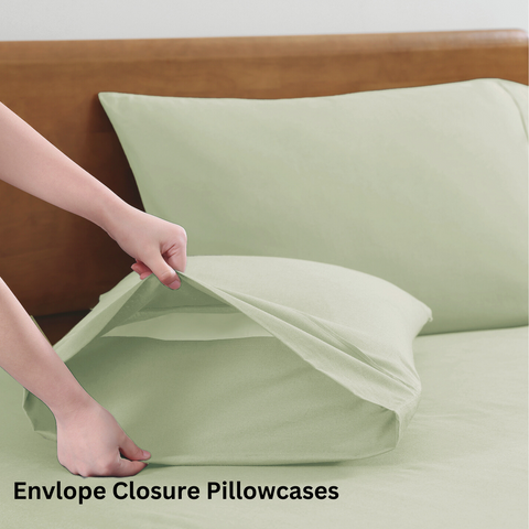 King sized bedsheet with 2 pillows