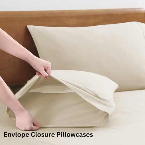 King Size Bedsheet With 2 PillowCases On A Wooden Bed